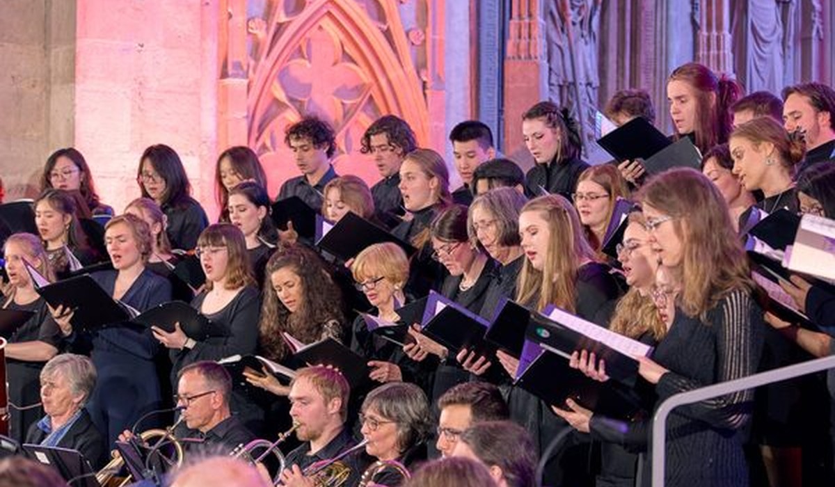Adventskonzert in Wiesbaden verbindet Chortradition und zeitgenössische Klänge