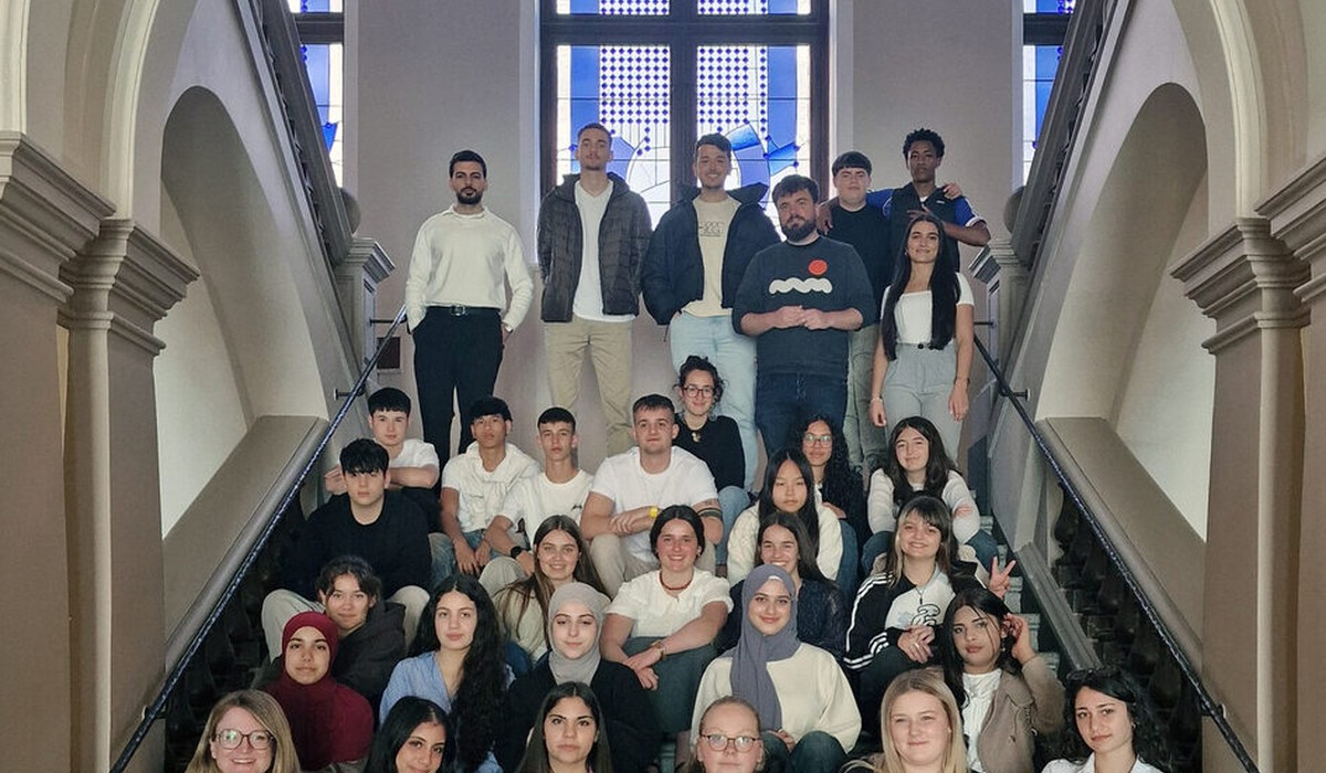 Kreativer Austausch in Wiesbaden: Jugendliche aus Urretxu zu Gast im Rathaus Kreativer Austausch in Wiesbaden: Jugendliche aus Urretxu zu Gast im Rathaus